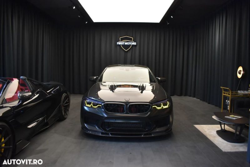 BMW M5 AT