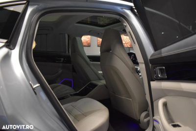 Porsche Panamera 4 — photo 14