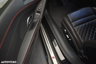 Audi R8 — photo 6