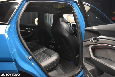 Audi e-tron Sportback — photo 10