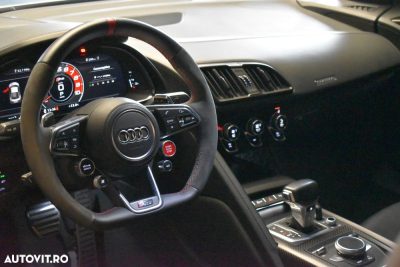 Audi R8 — photo 9