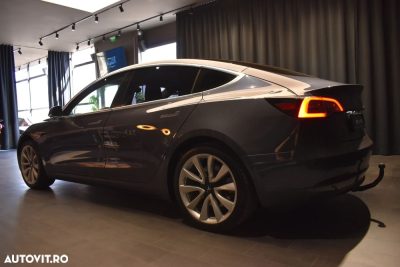 Tesla Model 3 Standard Reichweite Plus Hinterradantrieb — photo 4