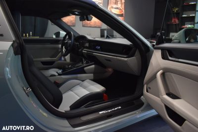 Porsche 911 4 GTS PDK — fotografia 11