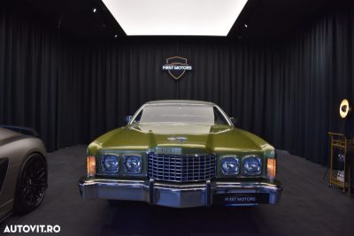 Ford Thunderbird — photo 1