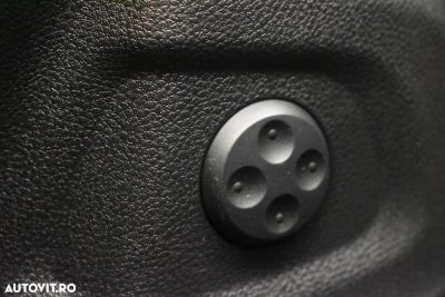 Audi Q3 2.0 TFSI Quattro S tronic — fotografia 17
