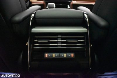 Land Rover Range Rover Sport 3.0 I6 D300 MHEV Dynamic SE — fotografia 24