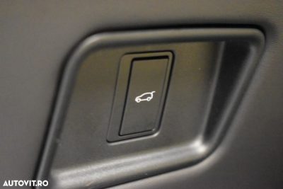 Land Rover Range Rover Sport 3.0 I6 D300 MHEV Dynamic SE — fotografia 31