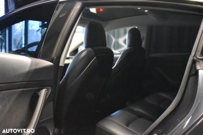 Tesla Model 3 Standard Reichweite Plus Hinterradantrieb — photo 7