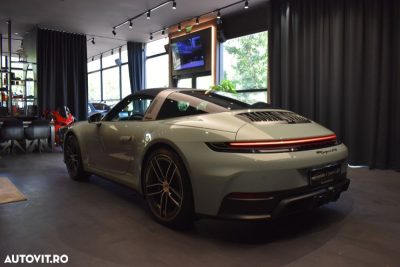 Porsche 911 4 GTS PDK — fotografia 6