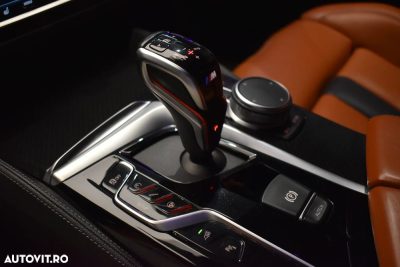 BMW M5 AT — fotografia 15