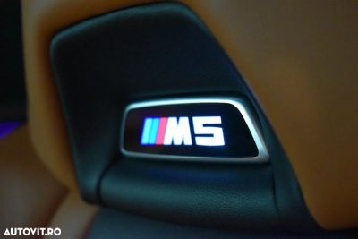 BMW M5 AT — fotografia 18